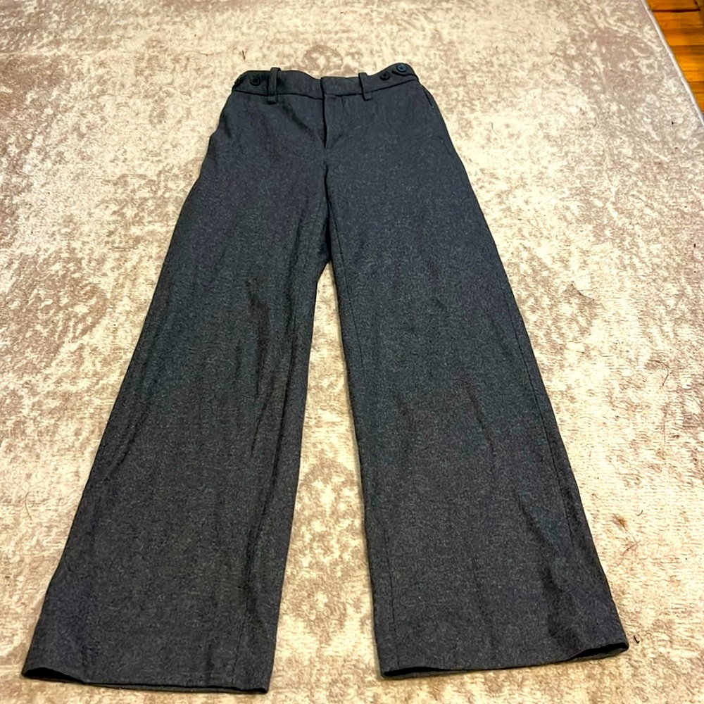 Super comfy high quality material Banana Rebublic eleatic pants wide legs